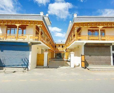 Hotel Dimbir Regency Leh Ngoại thất bức ảnh