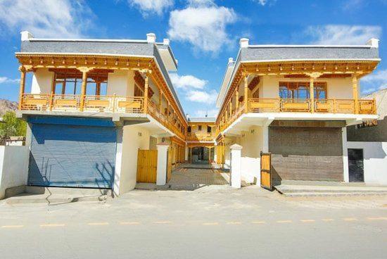 Hotel Dimbir Regency Leh Ngoại thất bức ảnh