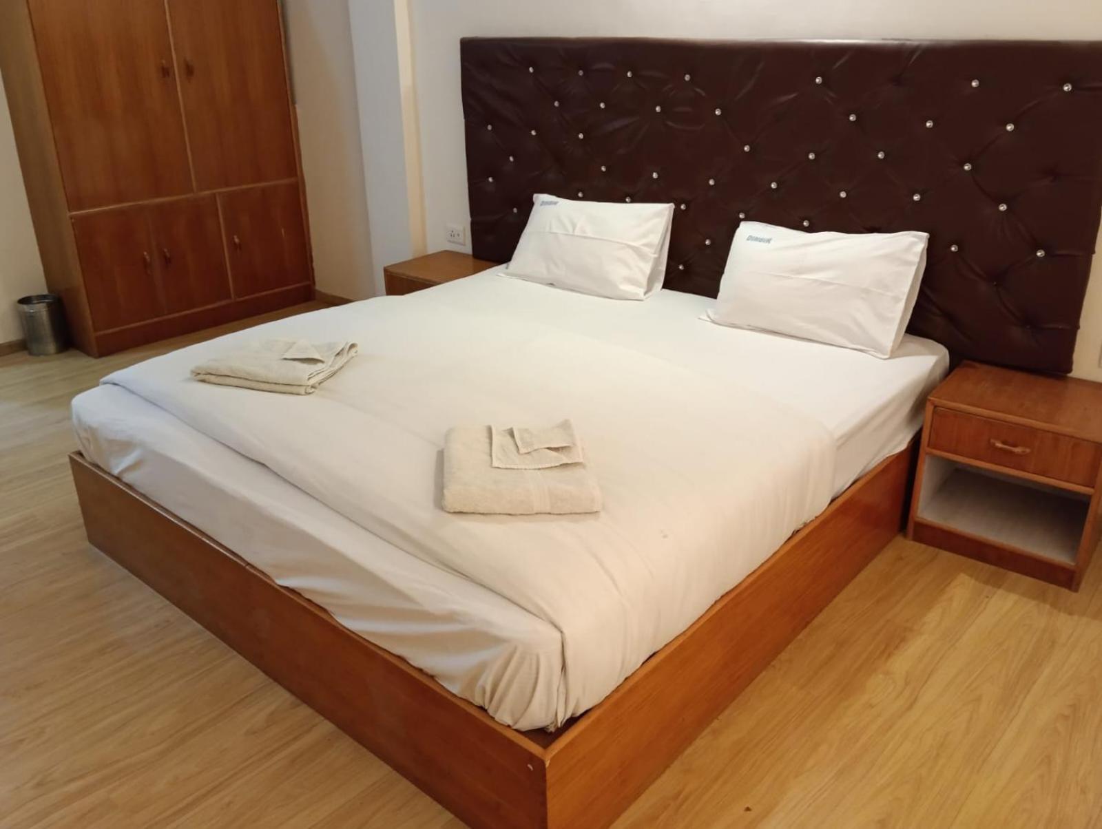 Hotel Dimbir Regency Leh Ngoại thất bức ảnh